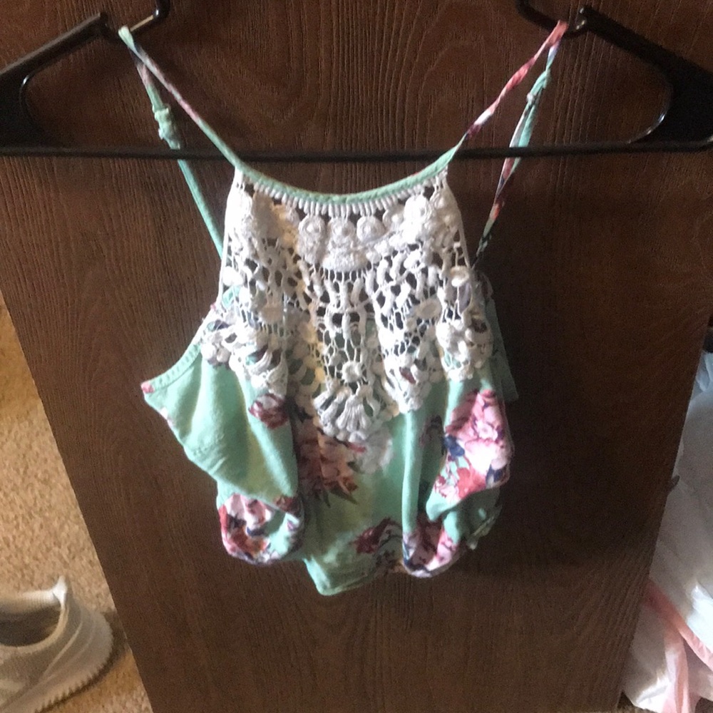 Crop top